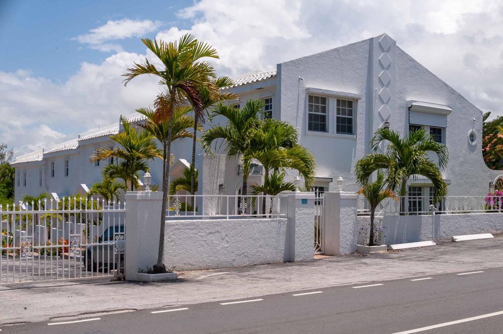 1 WEST BAY STREET,West Bay Street