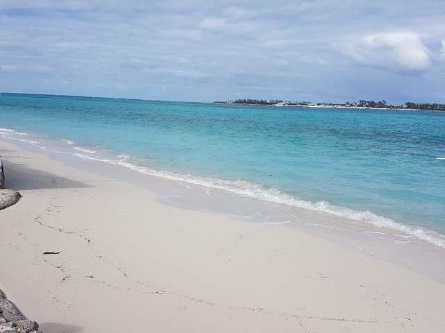 CAREFREE UNIT 6A,Cable Beach