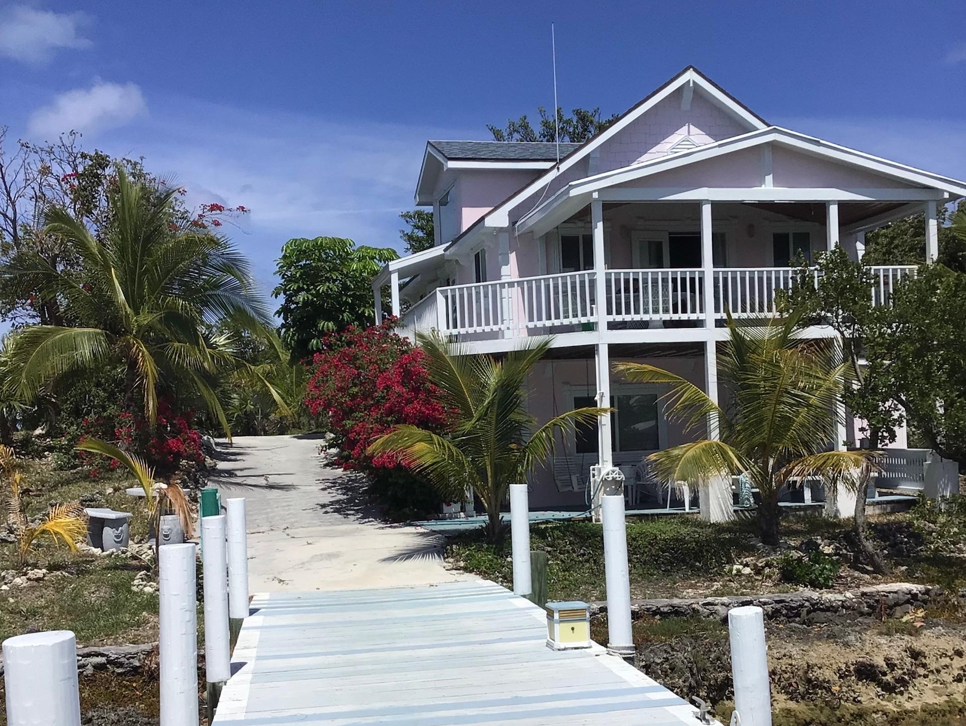 BLACK SOUND WATERFRONT,Green Turtle Cay