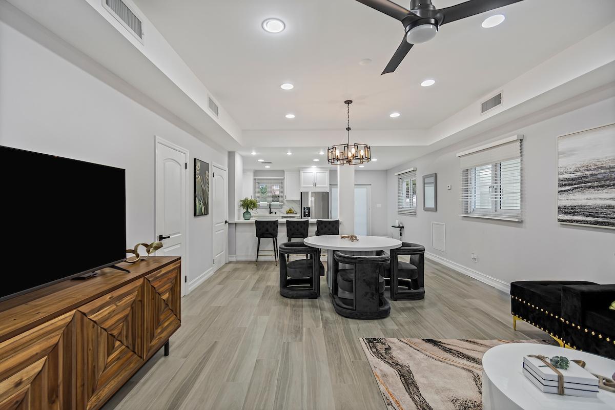 280 MARLIN DRIVE,West Bay Street