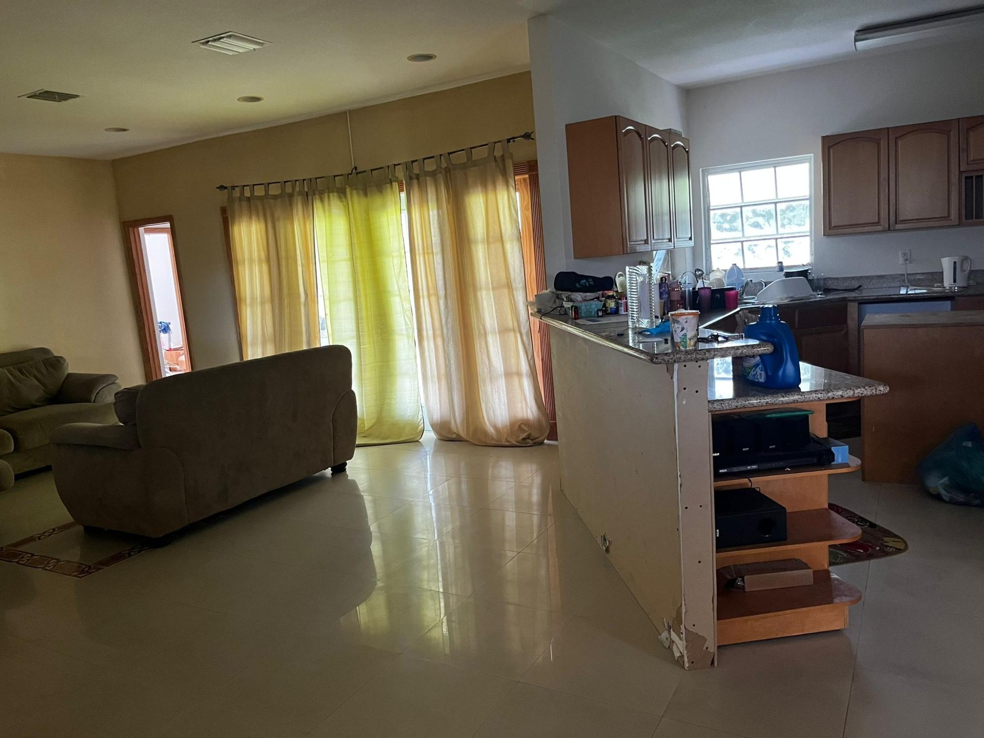 150 ABERDEEN DRIVE,Bahamia