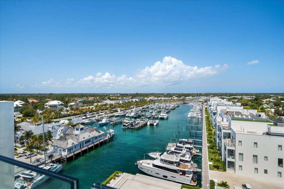 Palm Cay Marina