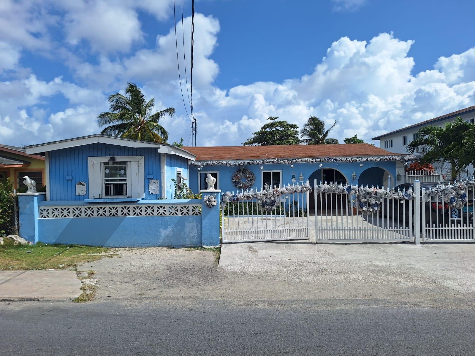 Alexandria Blvd