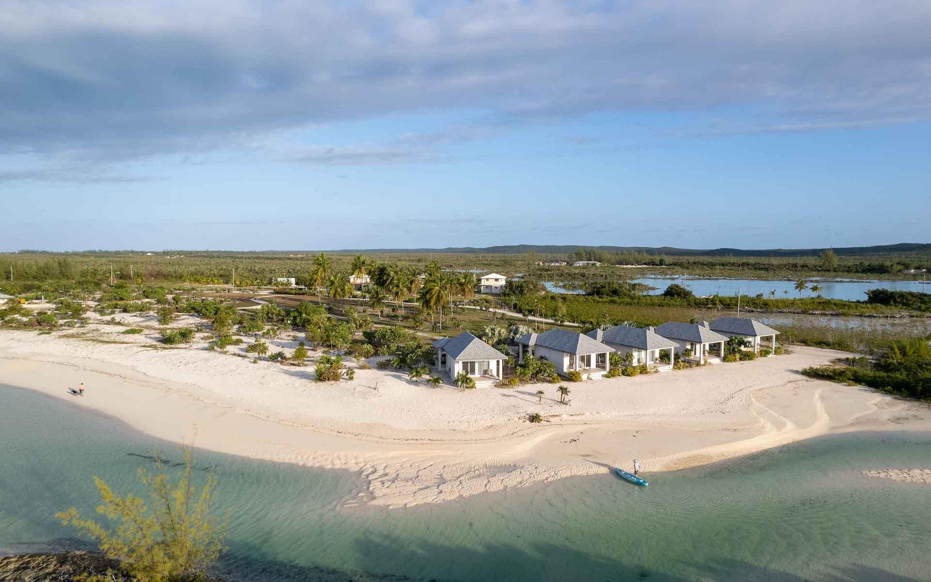 VILLA AT FOUNTAIN BAY,New Bight