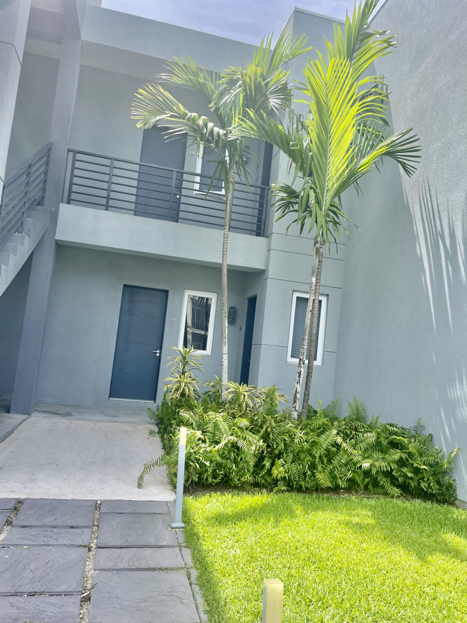 VILLA NOVA,West Bay Street