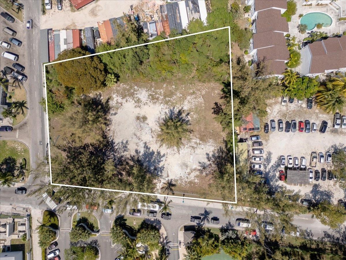 ISLAND MULTIFAMILY LOT,Paradise Island
