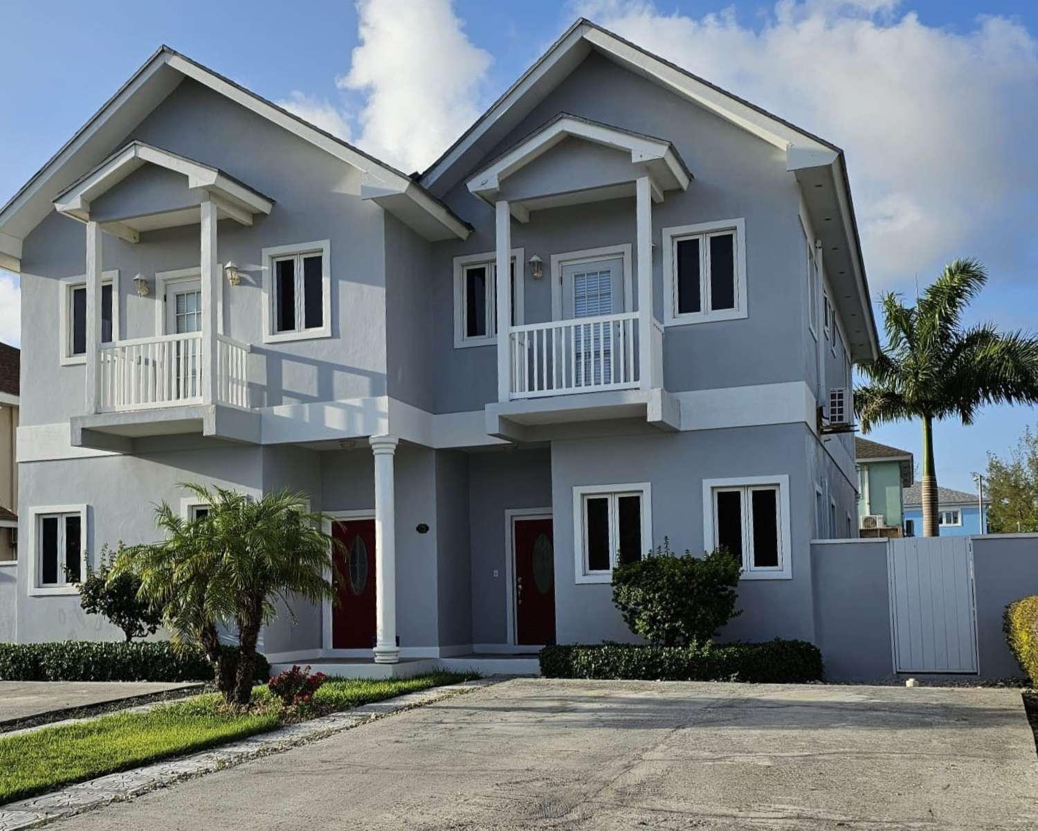 TOWNHOUSE IN WEST WINDS,West Bay Street