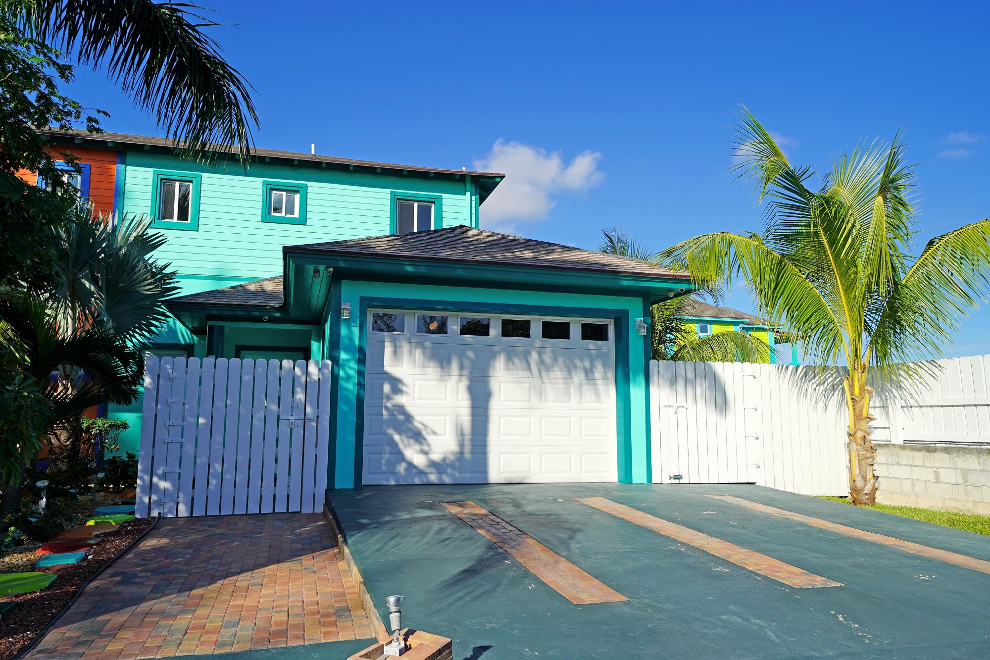  SOUTH SEAS,Bacardi Road