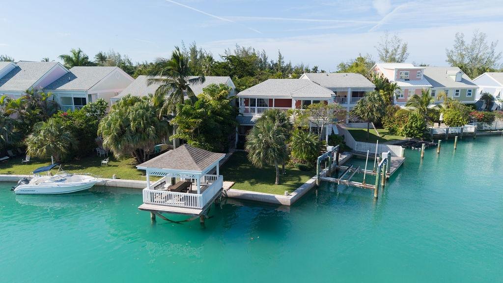  35 SANDYPORT DRIVE,West Bay Street