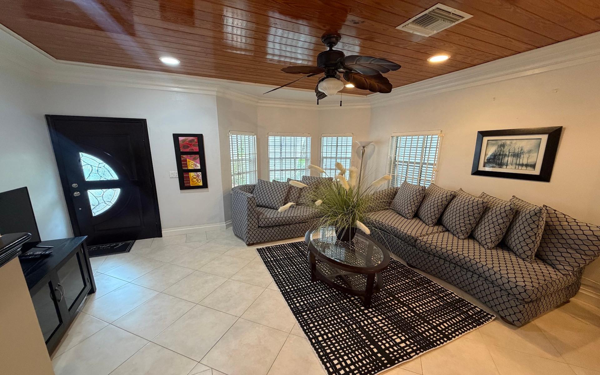  106 C SANDYPORT DRIVE, NA,West Bay Street