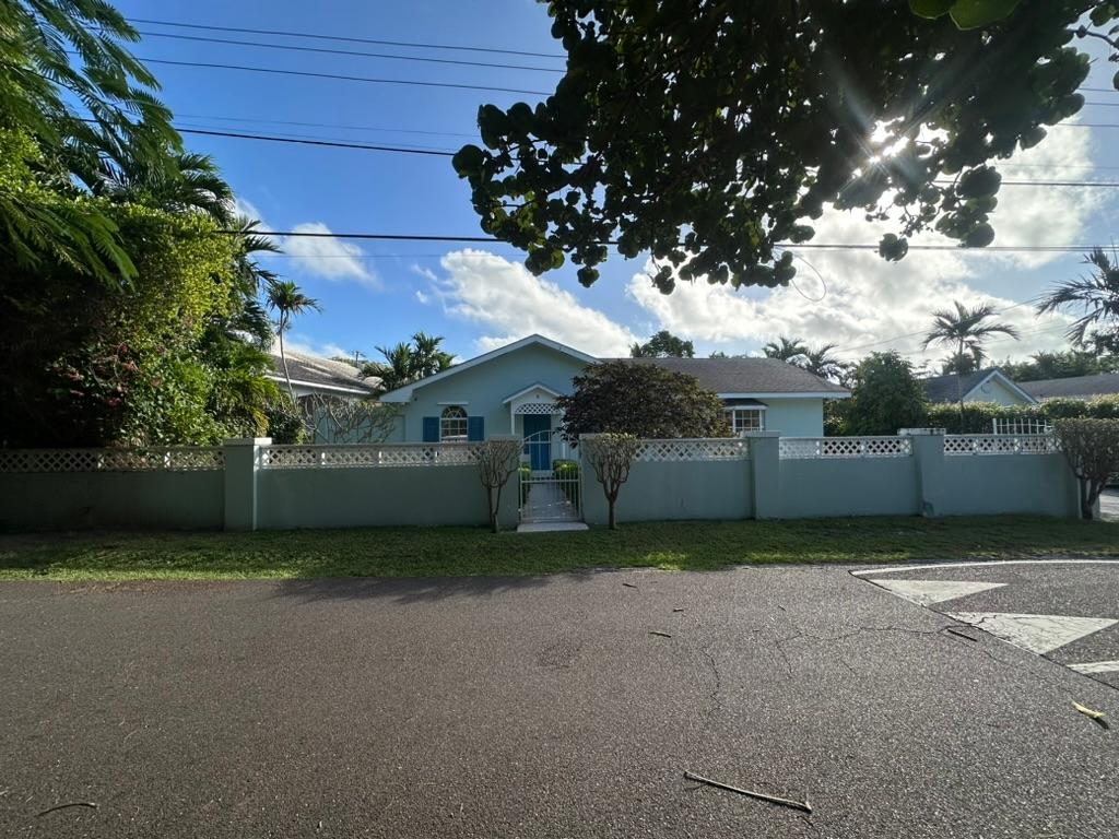 3 SAN SOUCI,Eastern Road