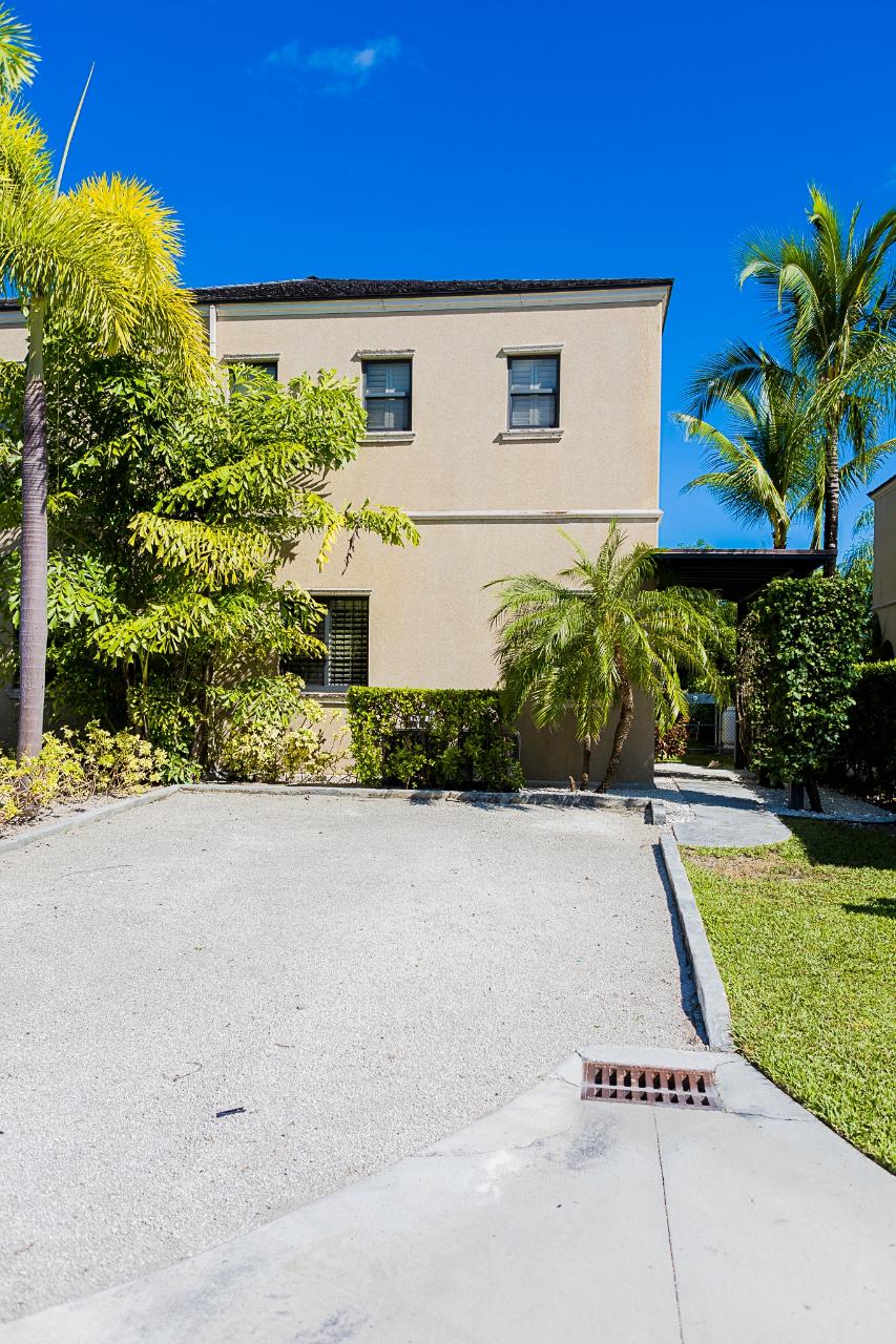 28 Turnberry