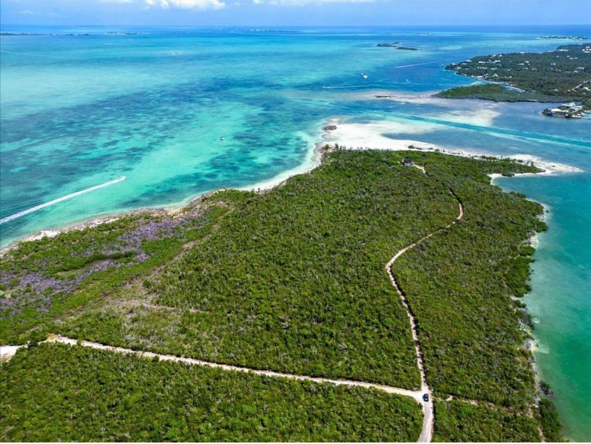  F   WHITE SOUND,Elbow Cay/Hope Town