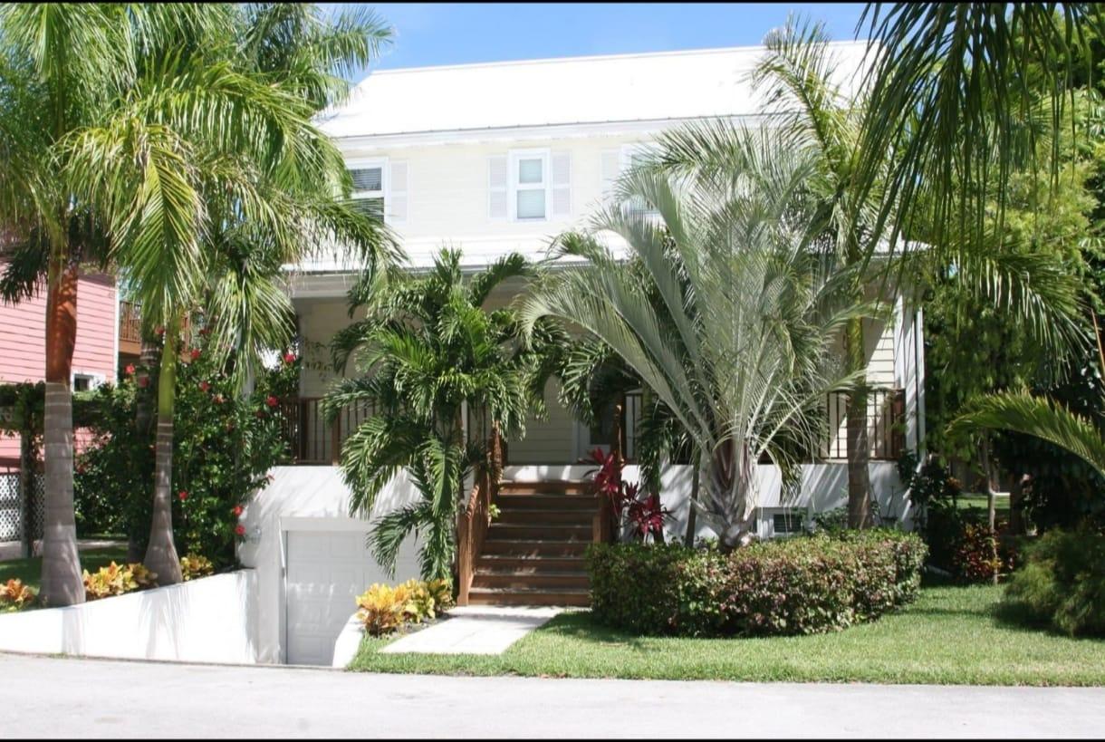 54 SHORELINE DEVELOPMENT,Lucaya