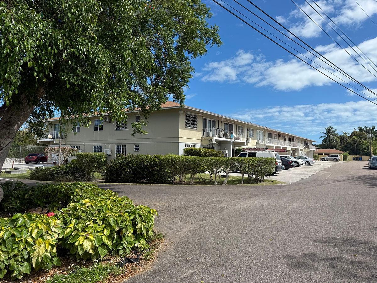 17 CROTON COURT,Eastern Road