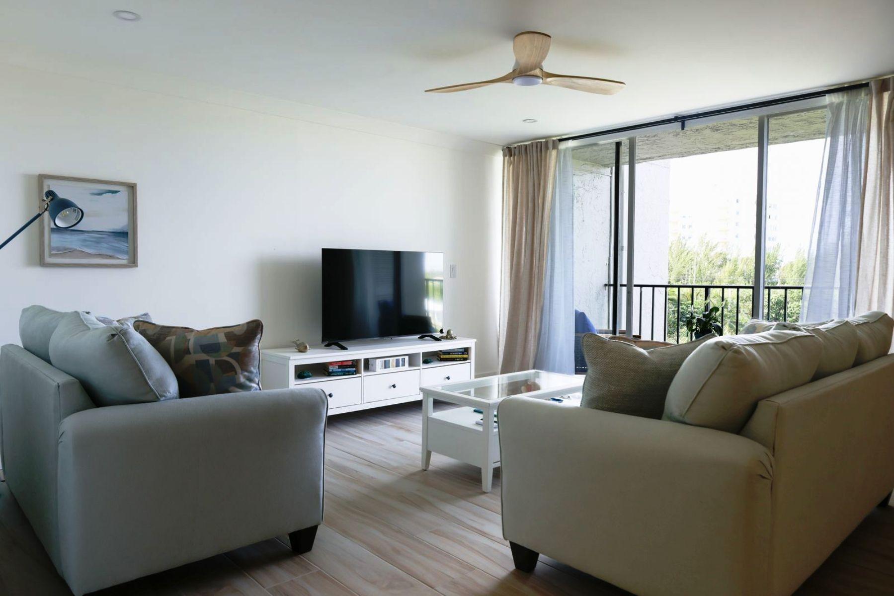  CORAL BEACH CONDOMINIUM,Lucaya