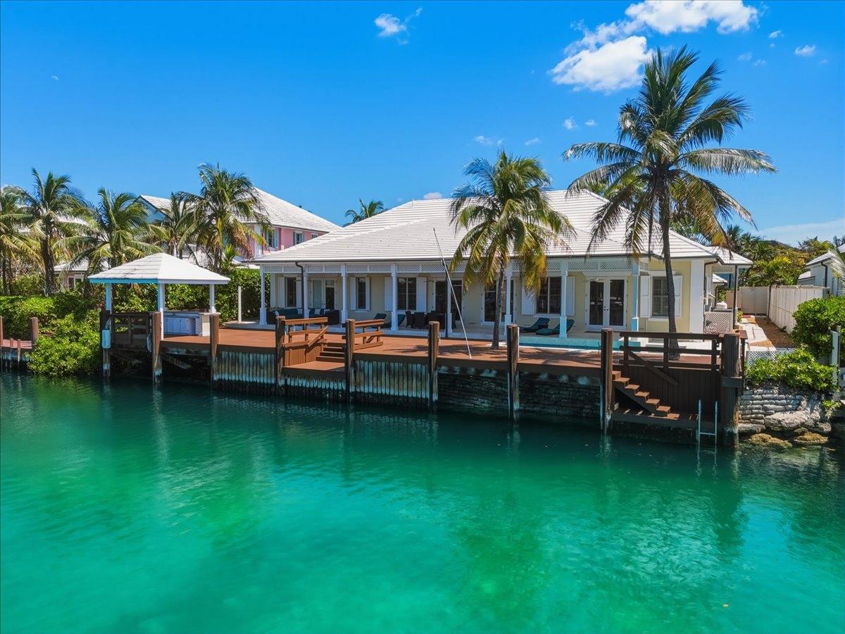  3 BEACH ISLAND,Old Fort Bay