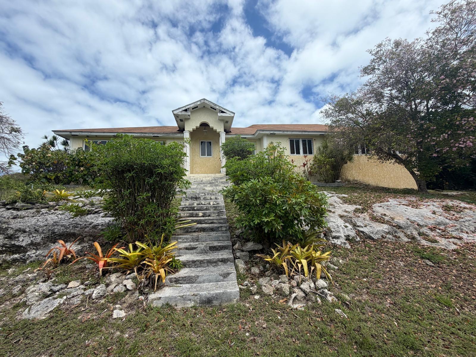 32 WOODLAND WAY,Winton