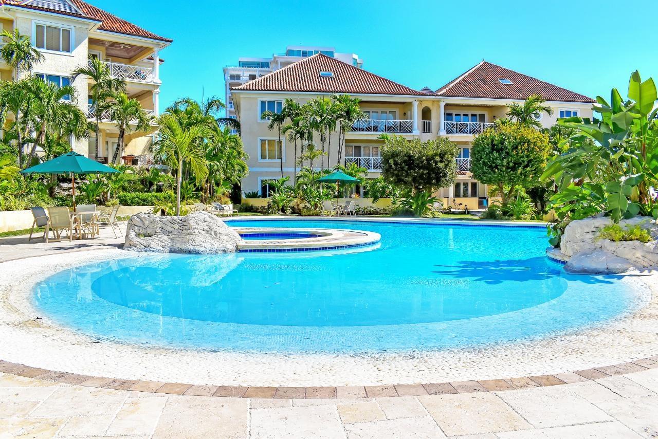  15 HARBOUR BREEZE,Paradise Island