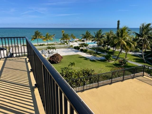  CORAL BEACH HOTEL,Lucaya