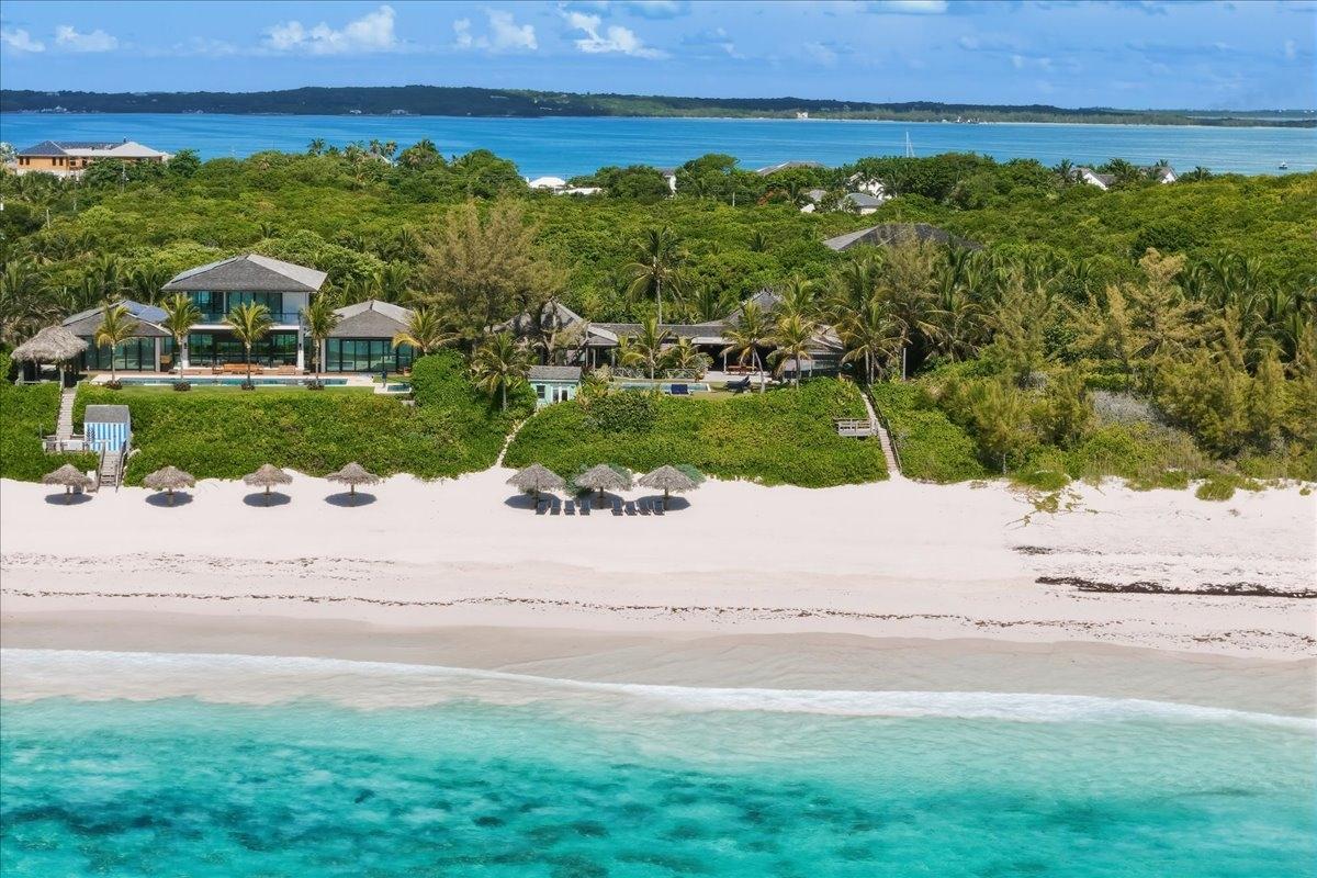 SAND BANK BEACH VILLA,Harbour Island