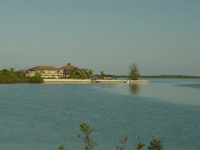  SUNISLE BOULEVARD,Bahama Sound