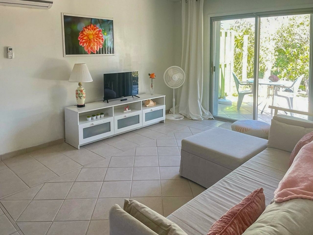  THE CONDOS IN SANDY POINT,Columbus Landings