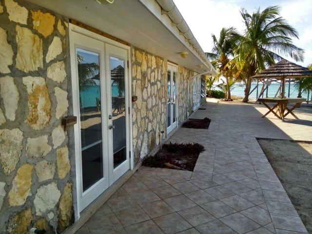  FRONT OASIS WITH RENTAL,Hawks Nest