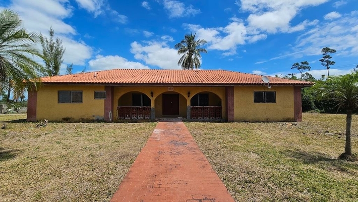 5 OXFORD STREET,Bahamia