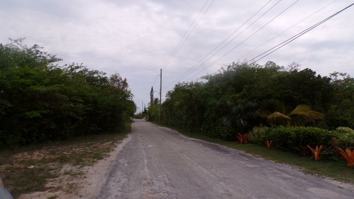  APPLE POND RD.,Deadman's Cay