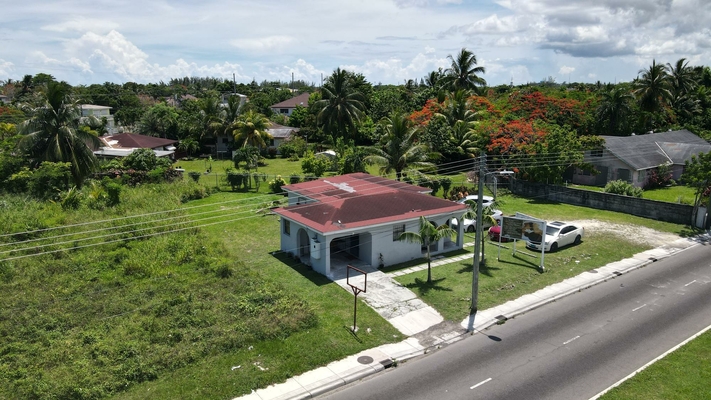  GLENISTON GARDENS,Prince Charles Drive