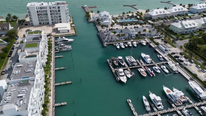  PALM CAY MARINA,Yamacraw