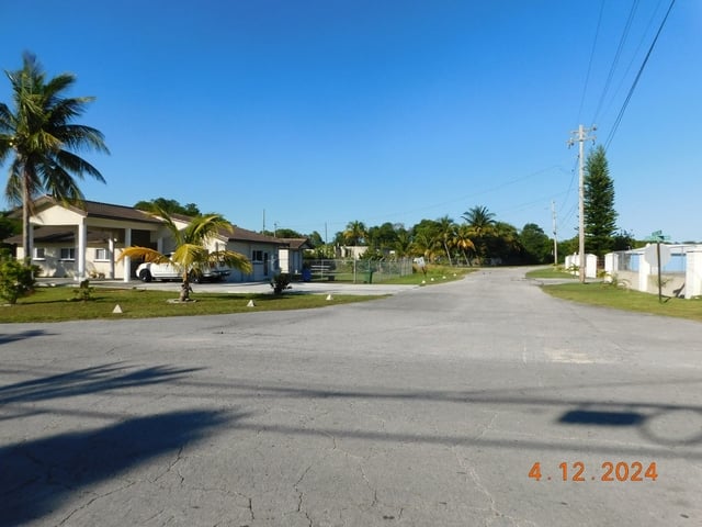 160 KNOTTS BOULEVARD,Bahama Terrace