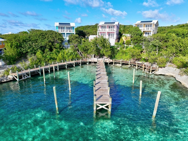 104A PINKY PROMISE,Guana Cay