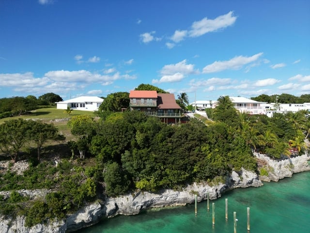 Waterfront SANDS COVE,Russell Island