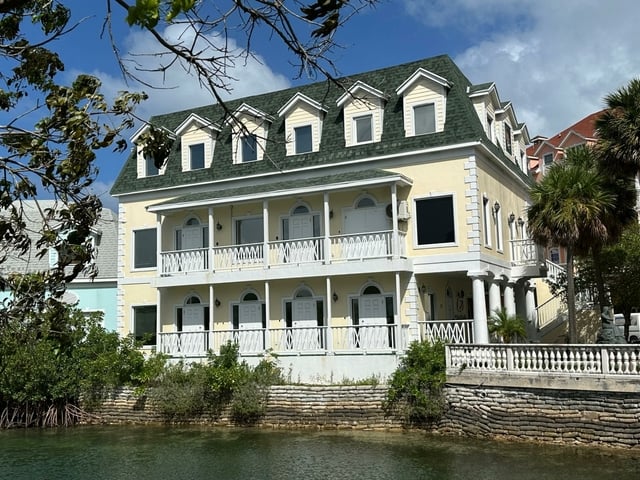  MARINER HALL, SANDYPORT,Cable Beach