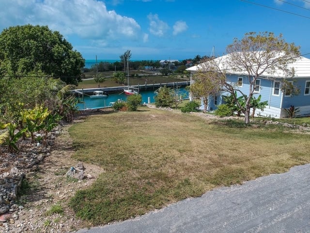  CANAL LOT 11, PELICAN BAY,Russell Island