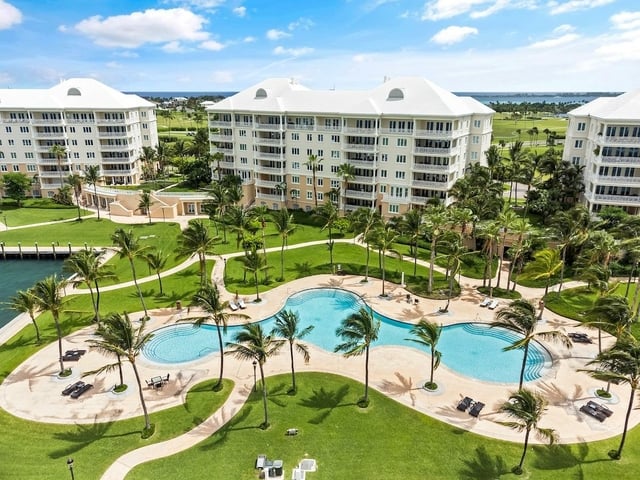  OCEAN CLUB RESIDENCES,Paradise Island