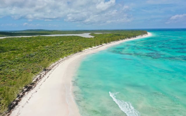  FLAMINGO POINT ACREAGE,Arthurs Town