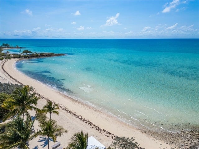  SEAPOINTE DRIVE,Yamacraw