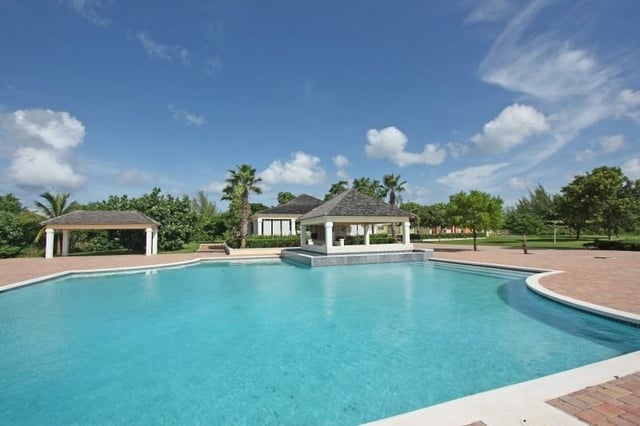  WEST WINDS, ALL INCLUSIVE,West Bay Street