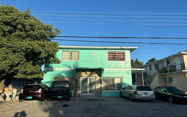  #77 WASHINGTON STREET,East Street