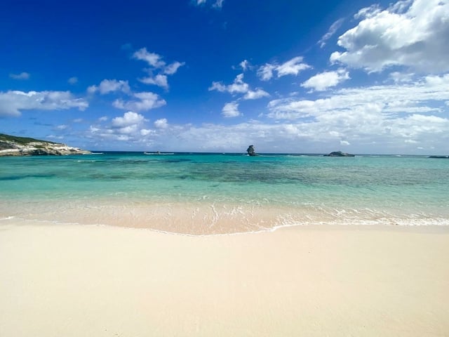  QUEENS HIGHWAY,Thompson Bay