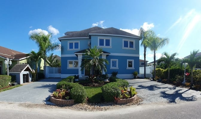  31 WEST WINDS,West Bay Street