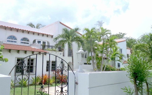  LAS CASAS,Paradise Island