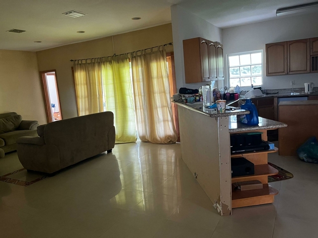 150 ABERDEEN DRIVE,Bahamia