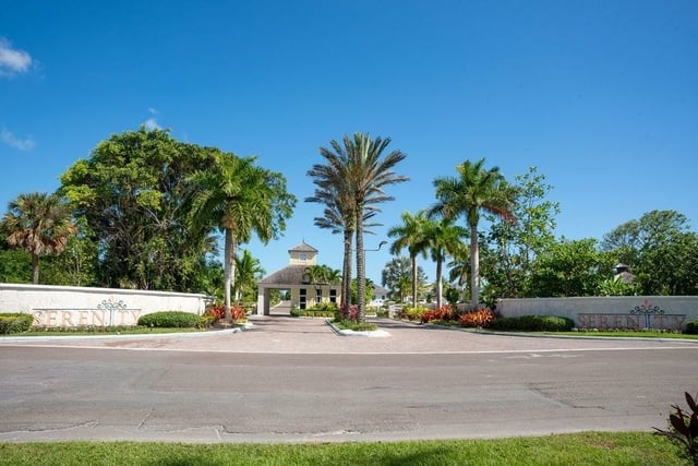 SERENITY LOT 9 BLOCK 41,West Bay Street