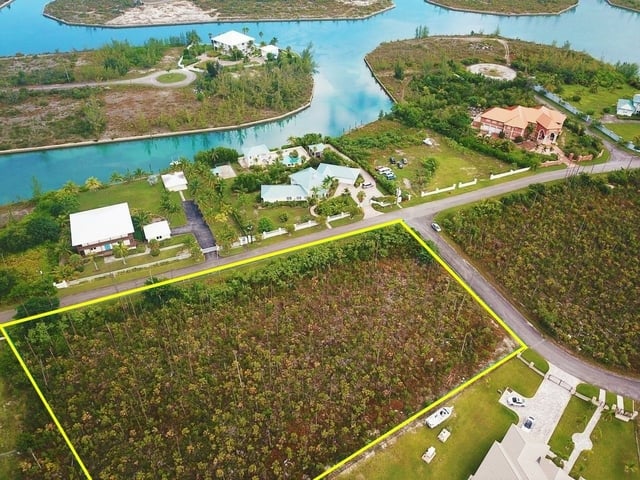 4 BAHAMAS COURT, FREEPORT,,Colony Bay