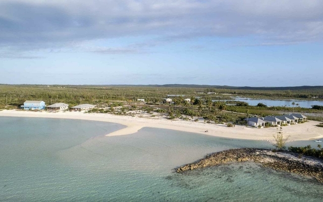  FOUNTAIN BAY BEACHFRONT,New Bight
