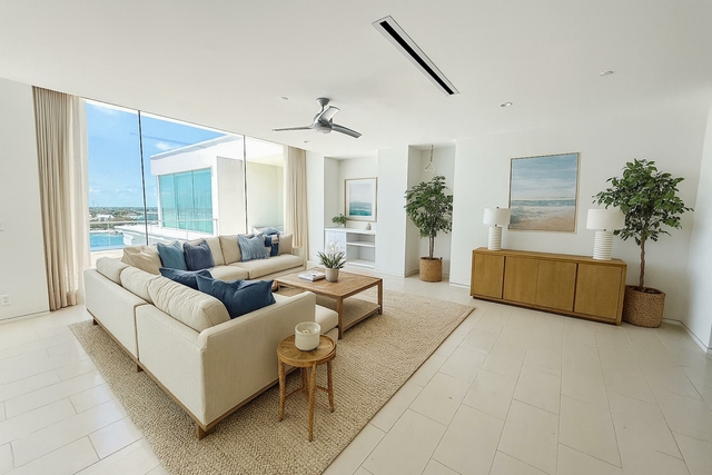  ONE OCEAN,Paradise Island